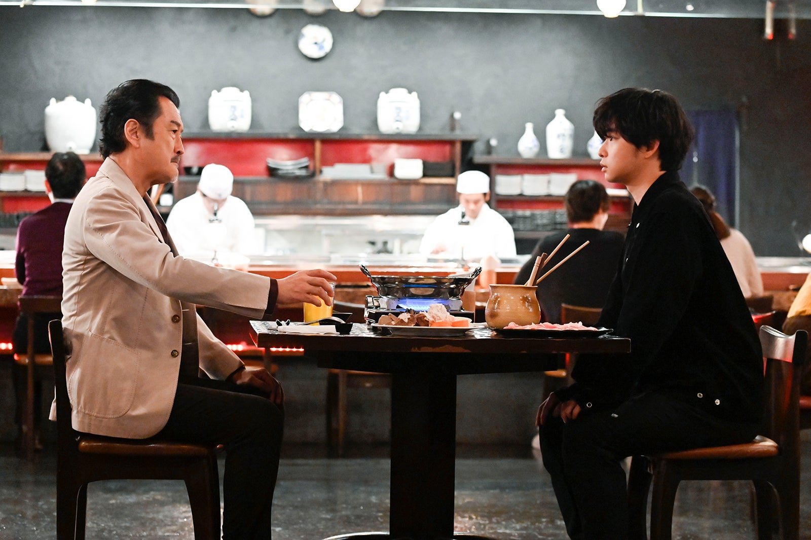 吉田鋼太郎、千葉雄大／「おっさんずラブ-in the sky-」第6話より（C）テレビ朝日