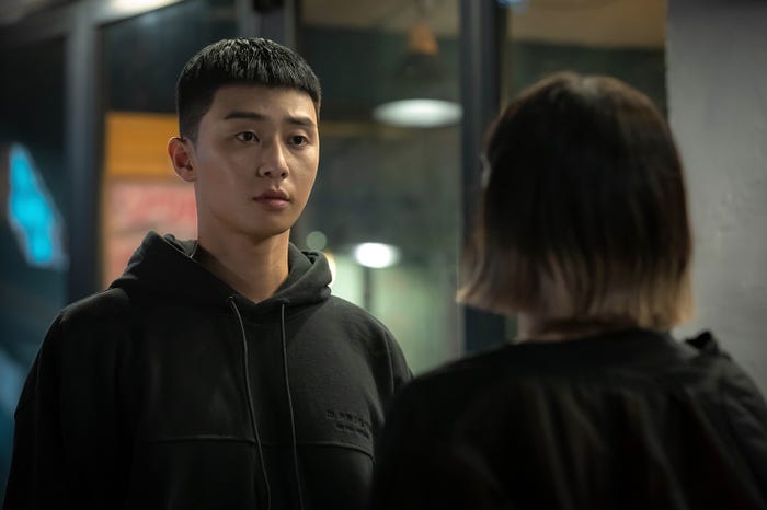 パク・ソジュン演じるパク・セロイ/『梨泰院クラス』より(画像提供:Netflix)