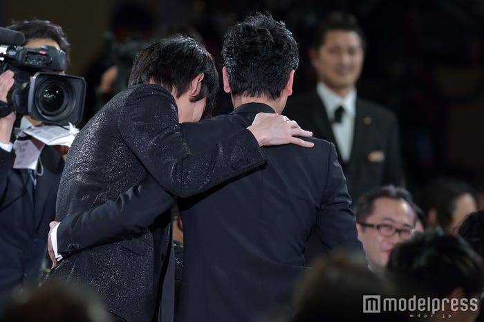 妻夫木聡&綾野剛(C)モデルプレス