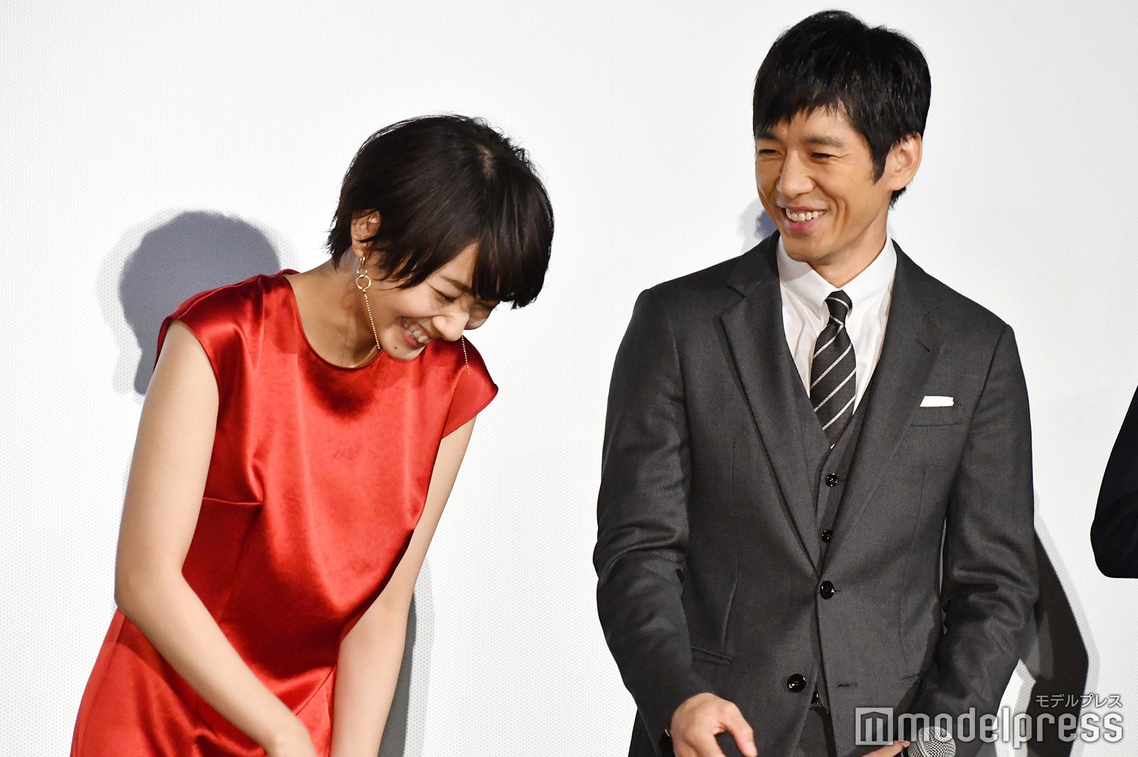 波瑠、西島秀俊 （C）モデルプレス