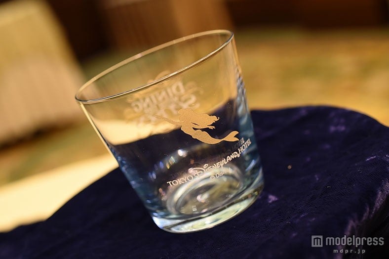 オリジナルグッズのグラス
