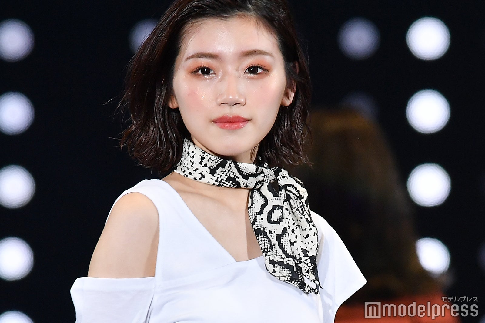 日向坂46佐々木美玲、素肌チラリの“色っぽコーデ”で魅了＜TGC2019S／S＞