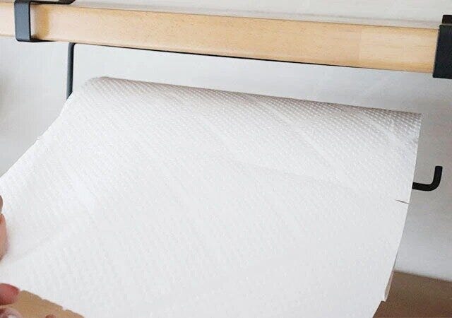 ダイソーの高見え棚下キッチンタオルホルダー（横型）
