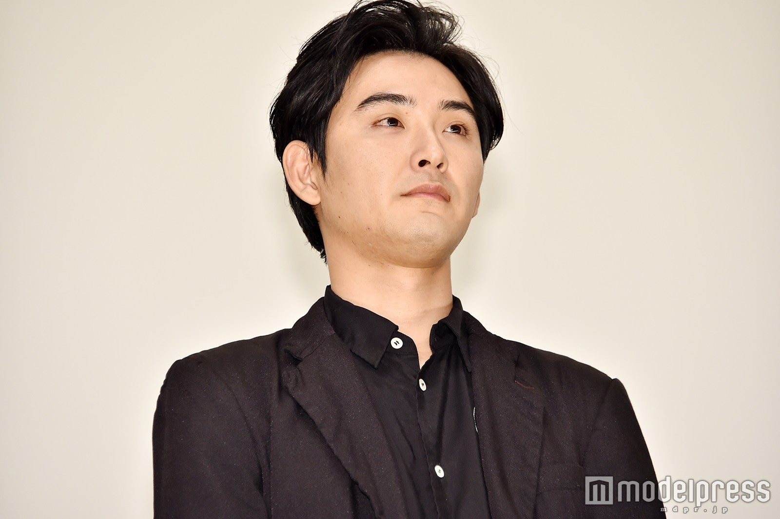 松田龍平 志尊淳 お互いボロボロになった 8時間撮影したアクションシーンを回顧 探偵はbarにいる3 モデルプレス