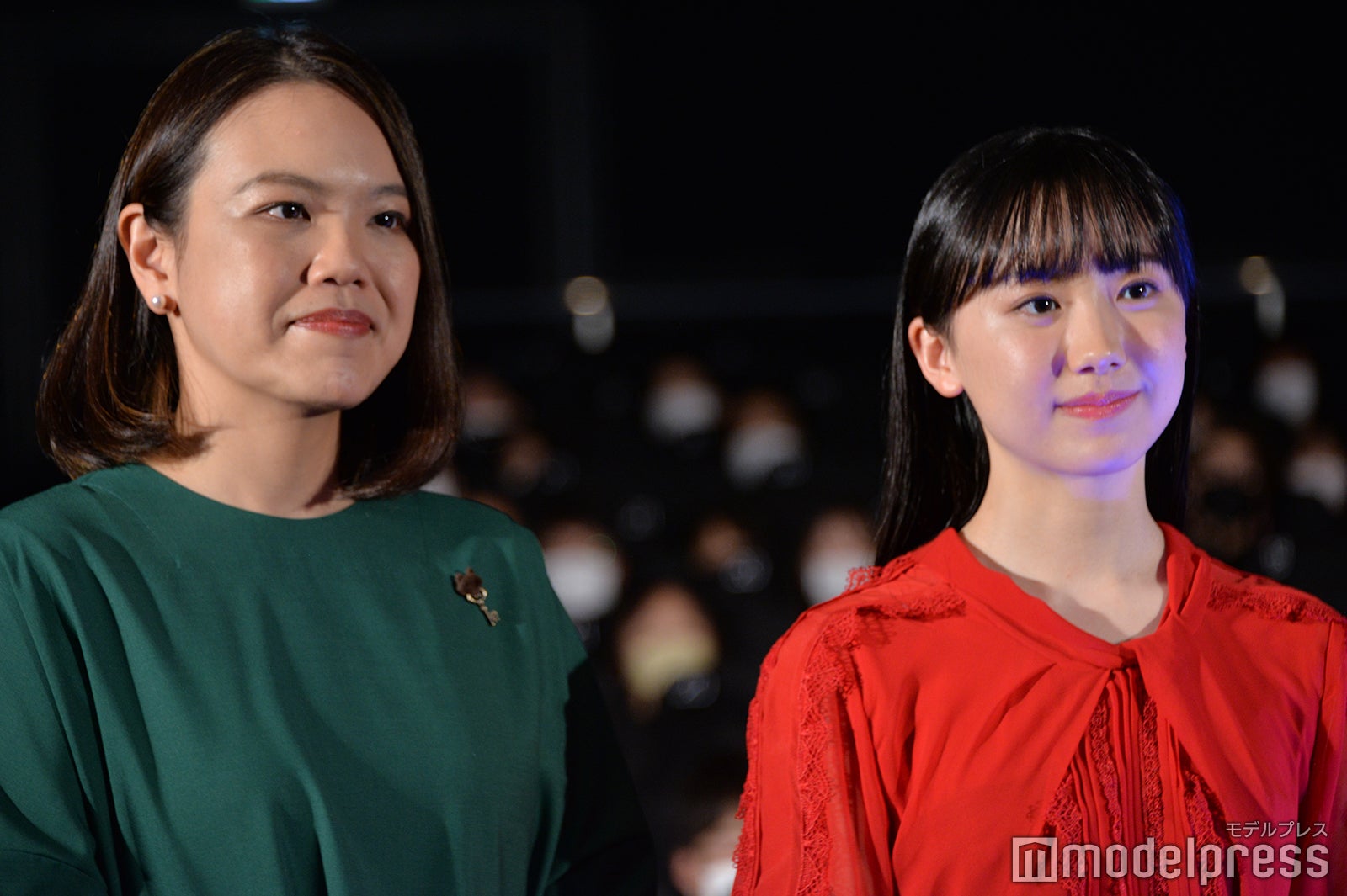 辻村深月、芦田愛菜（C）モデルプレス