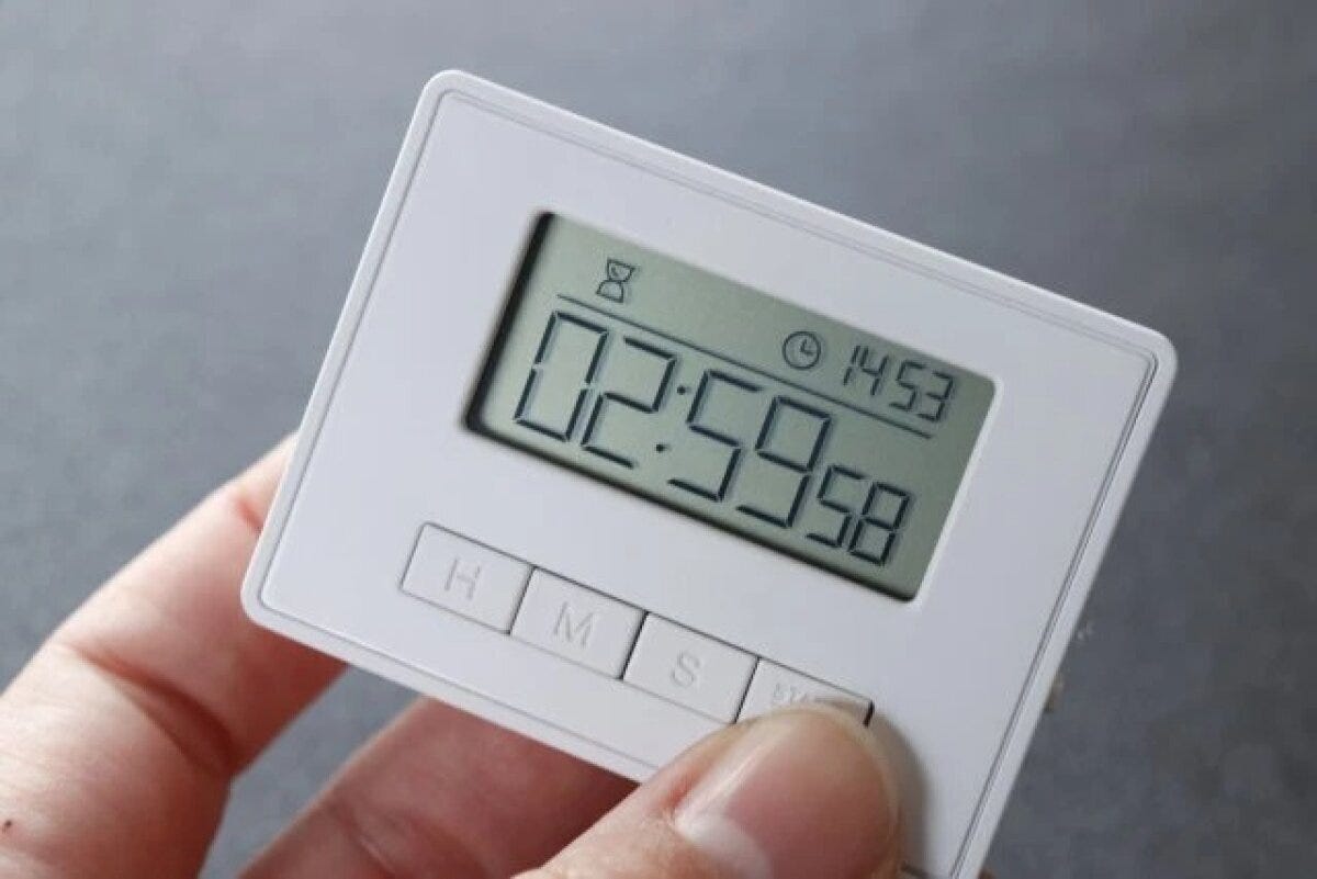 ダイソー　時計付キッチンタイマー