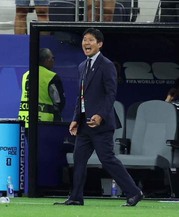 「試合前に泣いちゃうじゃないか」「気合入ってますね」“ドーハの悲劇”経験の元日本代表主将が当時のユニホーム＆主将マークで森保Jにエール「気合だ！」