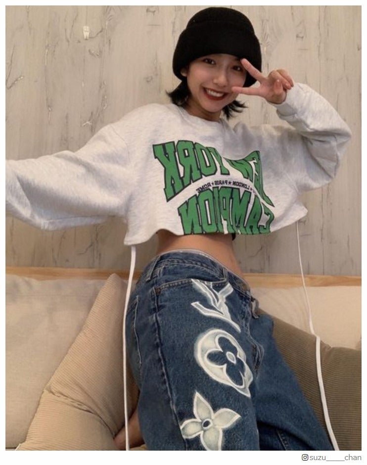 山之内すず、へそ出し＆美くびれショットに反響「見惚れた」「憧れる」