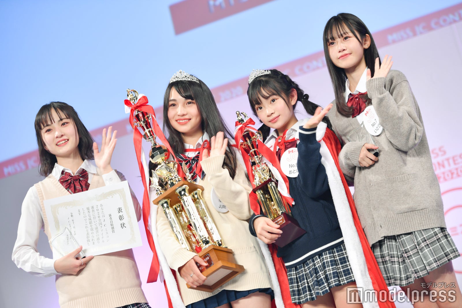 わかなさん、JURIさん、おとはさん、いとぴさん （C）モデルプレス