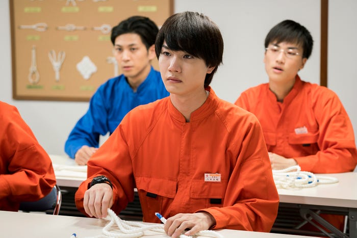 八木大和(桜田通)(C)「マジで航海してます。」製作委員会・MBS