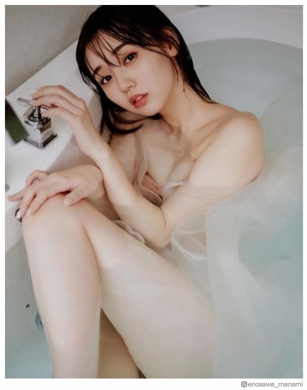 江野沢愛美、ランジェリー姿・お風呂…SEXYショット披露「透明感凄い」「綺麗」と絶賛の声