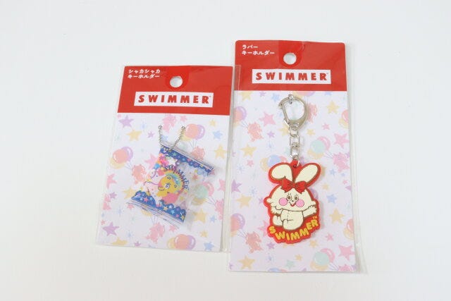 SWIMMERキーホルダー　パッケージ