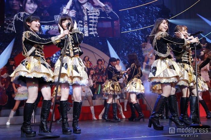 「ヘビーローテーション」 ALL(C)AKS