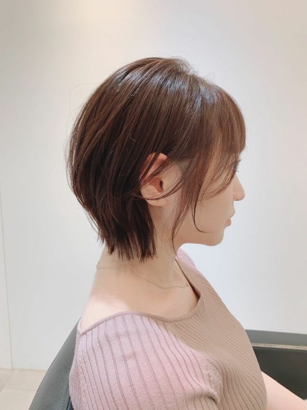 四角顔さんに似合うショートヘア集 21 小顔見えが叶う大人スタイル モデルプレス