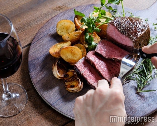 今夜は「肉バル」で豪快肉ディナー!デートや女子会もOKなおすすめ5選