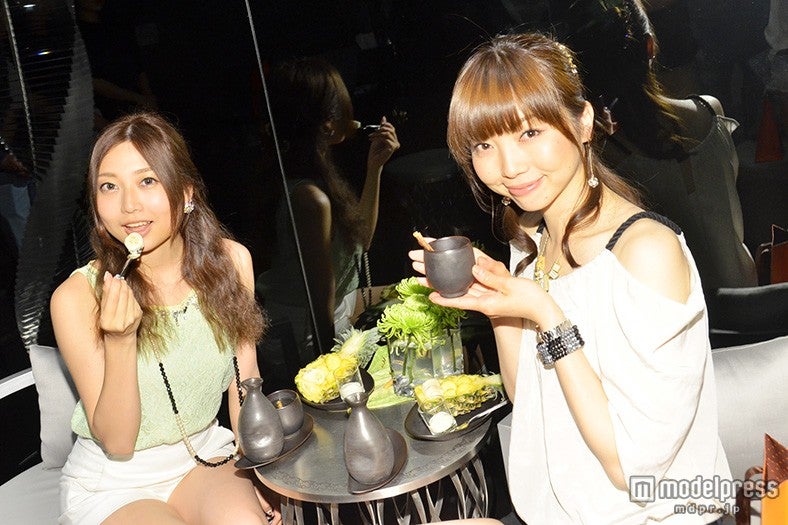 施術後はお菓子とお茶のサービスが