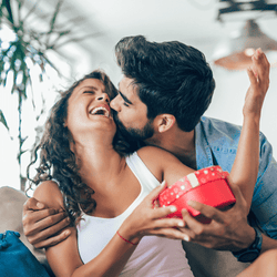 彼女が好きすぎるんだもん 男が ベタ惚れ女性 にだけする行動4つ モデルプレス