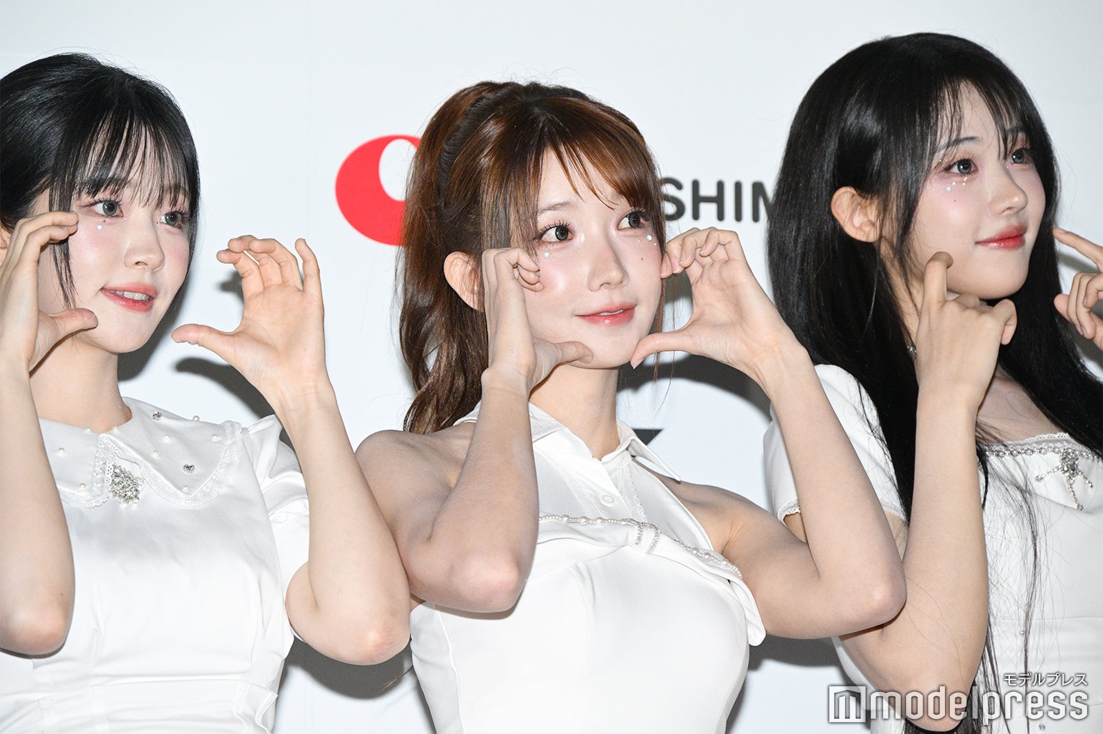 チョダン、マゼンタ、ヒナ（C）モデルプレス