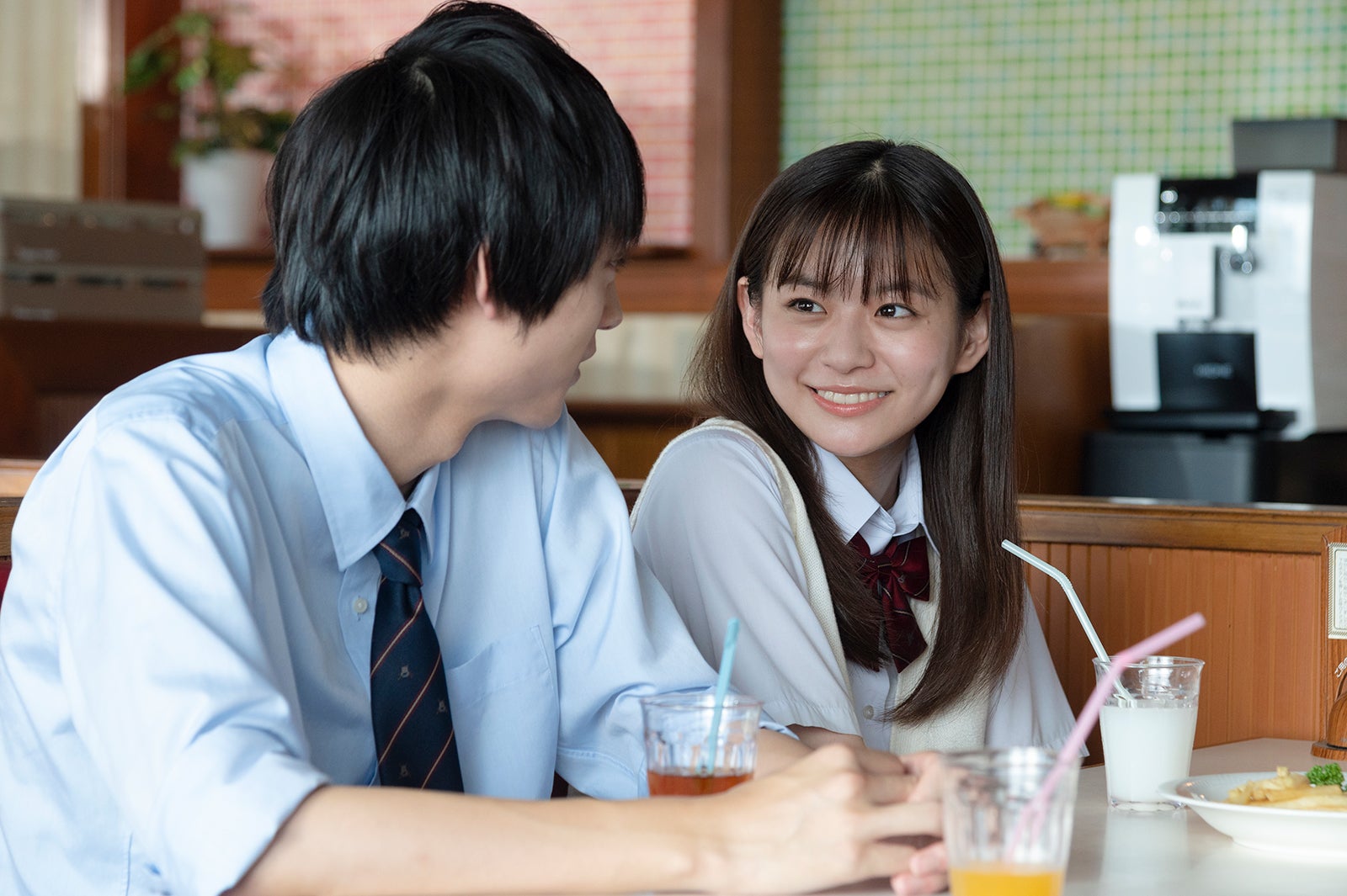 水沢林太郎、秋田汐梨／ドラマ「17.3 about a sex」第5話より（C）AbemaTV, Inc.