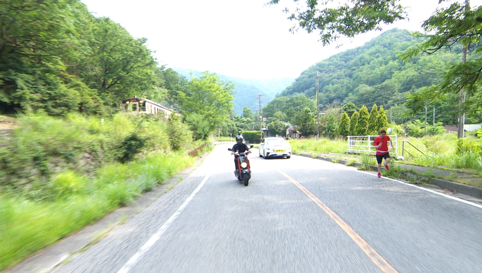 リレー対決（C）日本テレビ