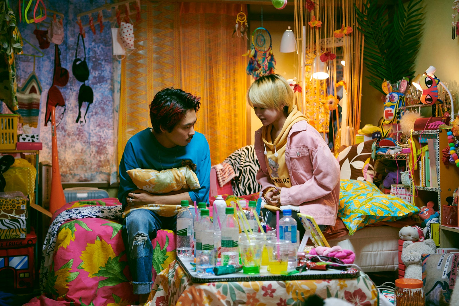 オカモトレイジ、伊藤万理華（C）2022『もっと超越した所へ。』製作委員会