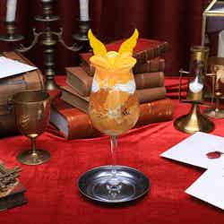 金のスニッチパフェ税込1,650円(提供画像)