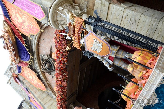 中世のデザイン様式を取り入れた装飾(TDS)