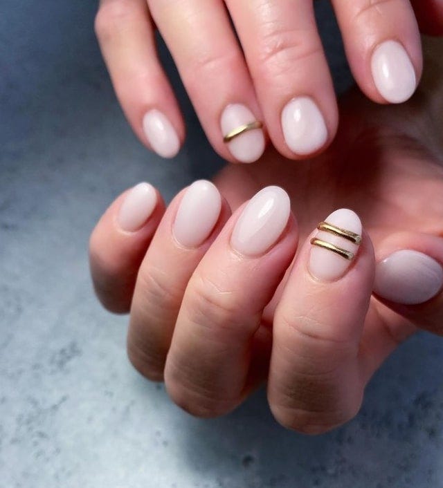 ホワイトネイル