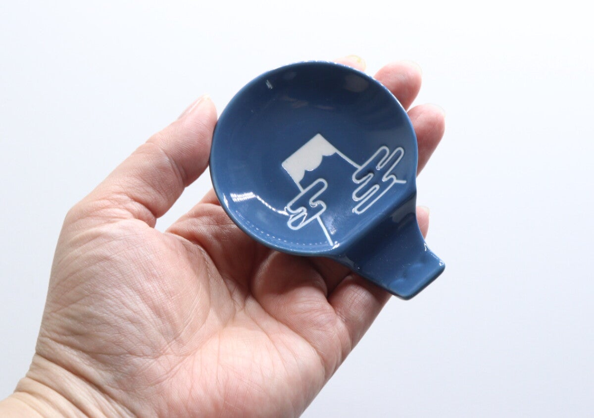 「このサイズが良い」「家族分を買い足し」便利な機能付きの100均ミニ食器