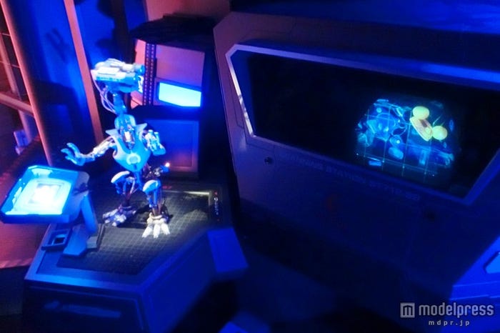 手荷物検査ロボット/スター・ツアーズ:ザ・アドベンチャーズ・コンティニュー