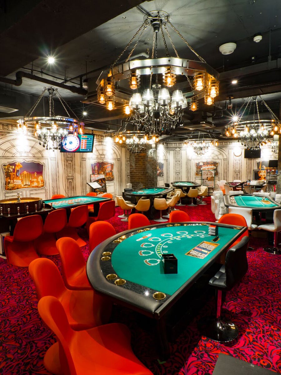 アミューズメントカジノ ジクー 西武新宿駅前店