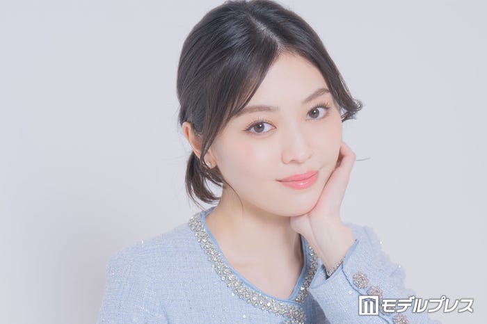 平松里菜(C)モデルプレス