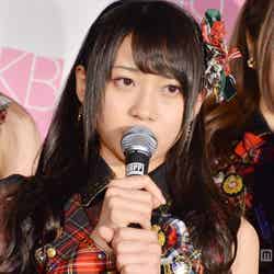 AKB48木崎ゆりあ「また一緒にお仕事したい」　警備員配備の厳戒態勢で記者発表会