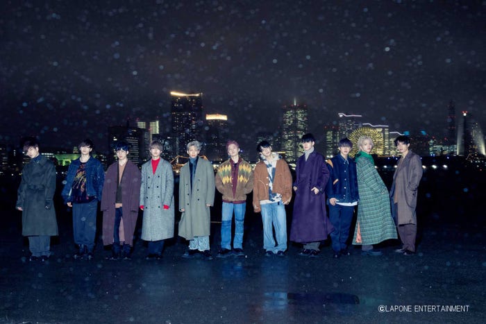 JO1 1st写真集「Progress」より(C)LAPONE ENTERTAINMENT