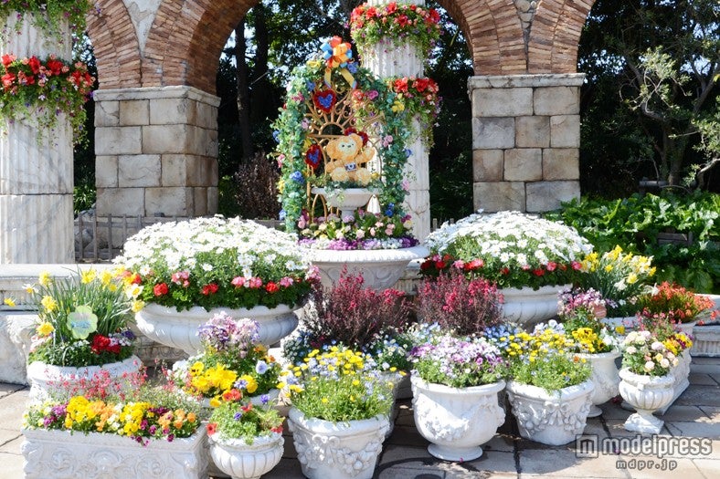 カメラを持ったダッフィーのトピアリー／ディズニーシー（メディテレーニアンハーバー）