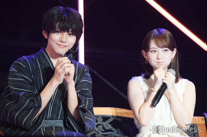 2次審査の告白パフォーマンスに挑む佐藤倖斗さん、畑芽育(C)モデルプレス