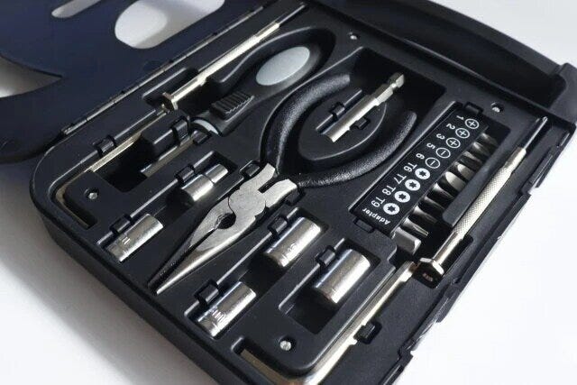 ダイソー　工具セット（スマイル型、21in1）