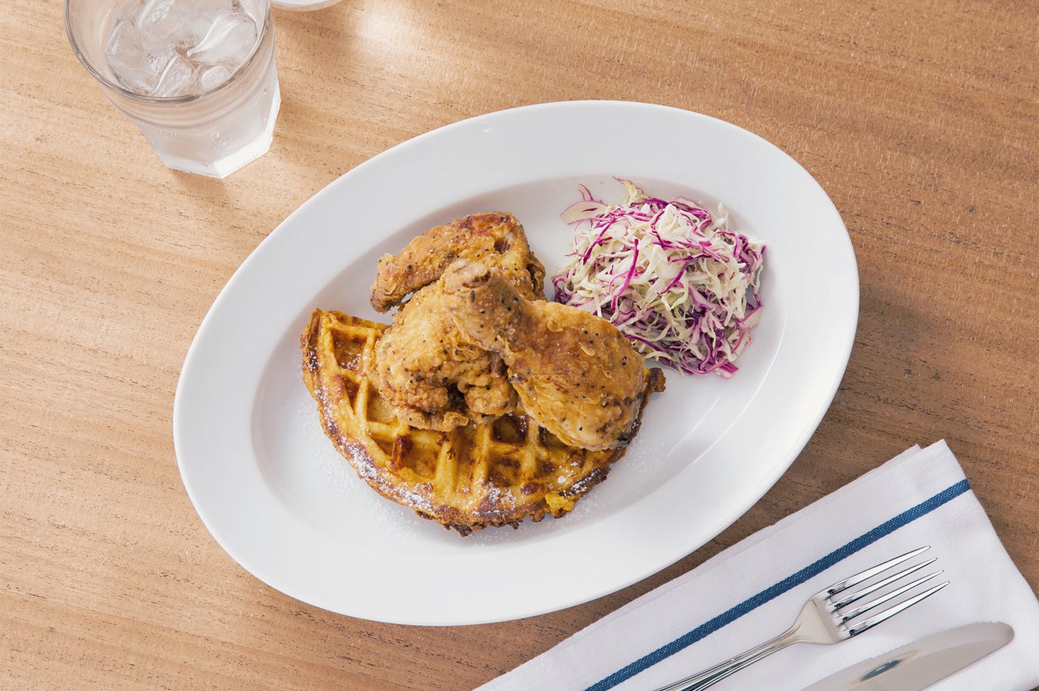 「バターミルク チャネル」横浜初出店、NY発“ワッフルチキン”名物レストラン