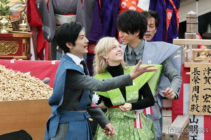 (左から)玉山鉄二、シャーロット・ケイト・フォックス、浅香航大(C)NHK