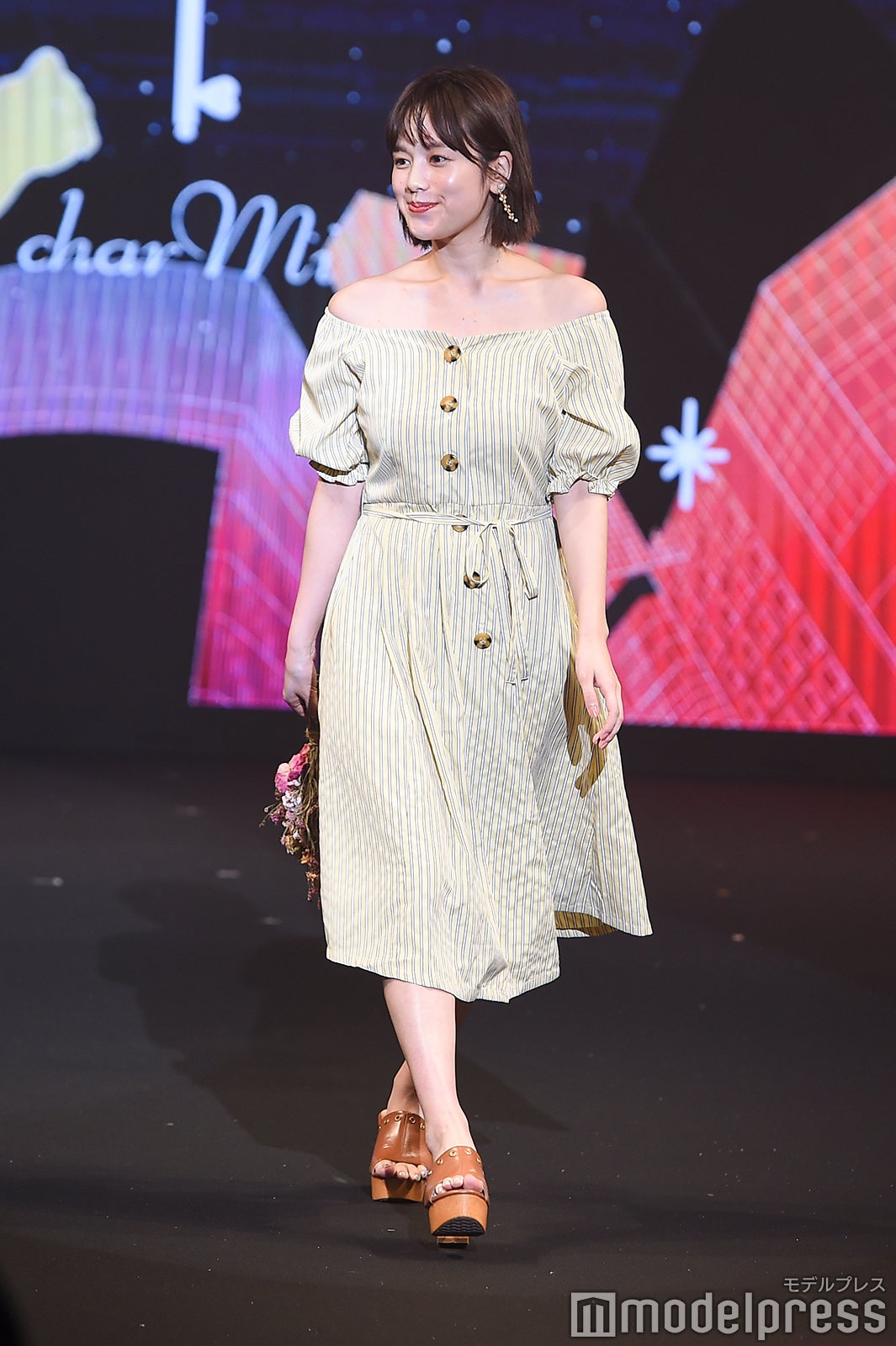 （C）モデルプレス