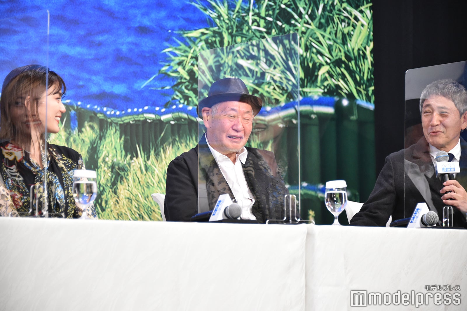 生田絵梨花、泉谷しげる、小林薫 （C）モデルプレス