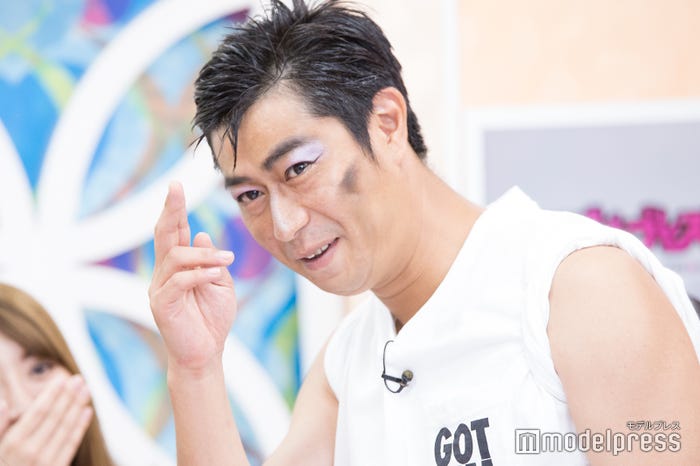 バブリーメイクの尾形貴弘 (C)モデルプレス