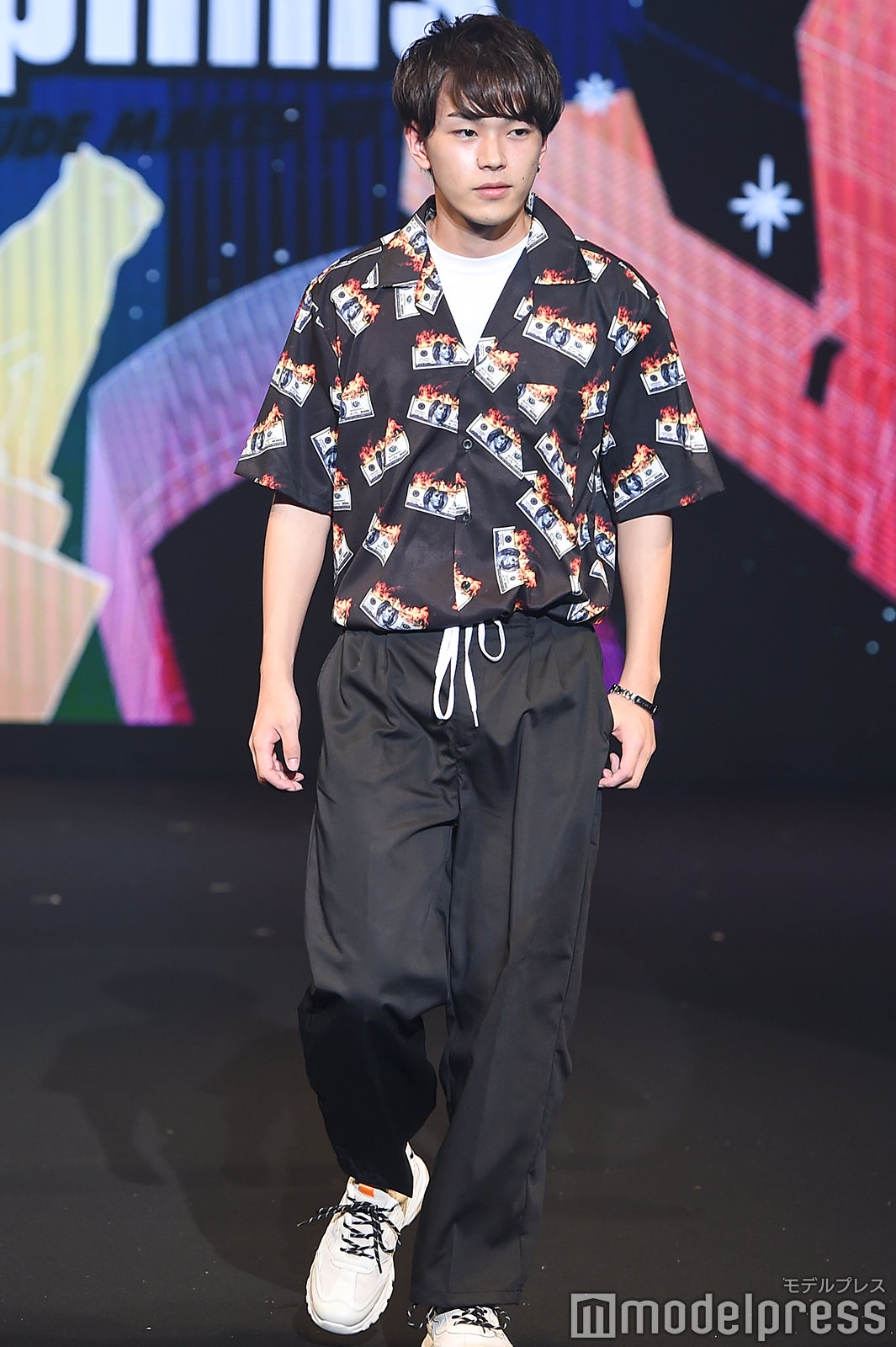 （C）モデルプレス