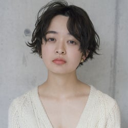 ペタンコ髪のお悩み解決!夜までふんわりの簡単アレンジ術