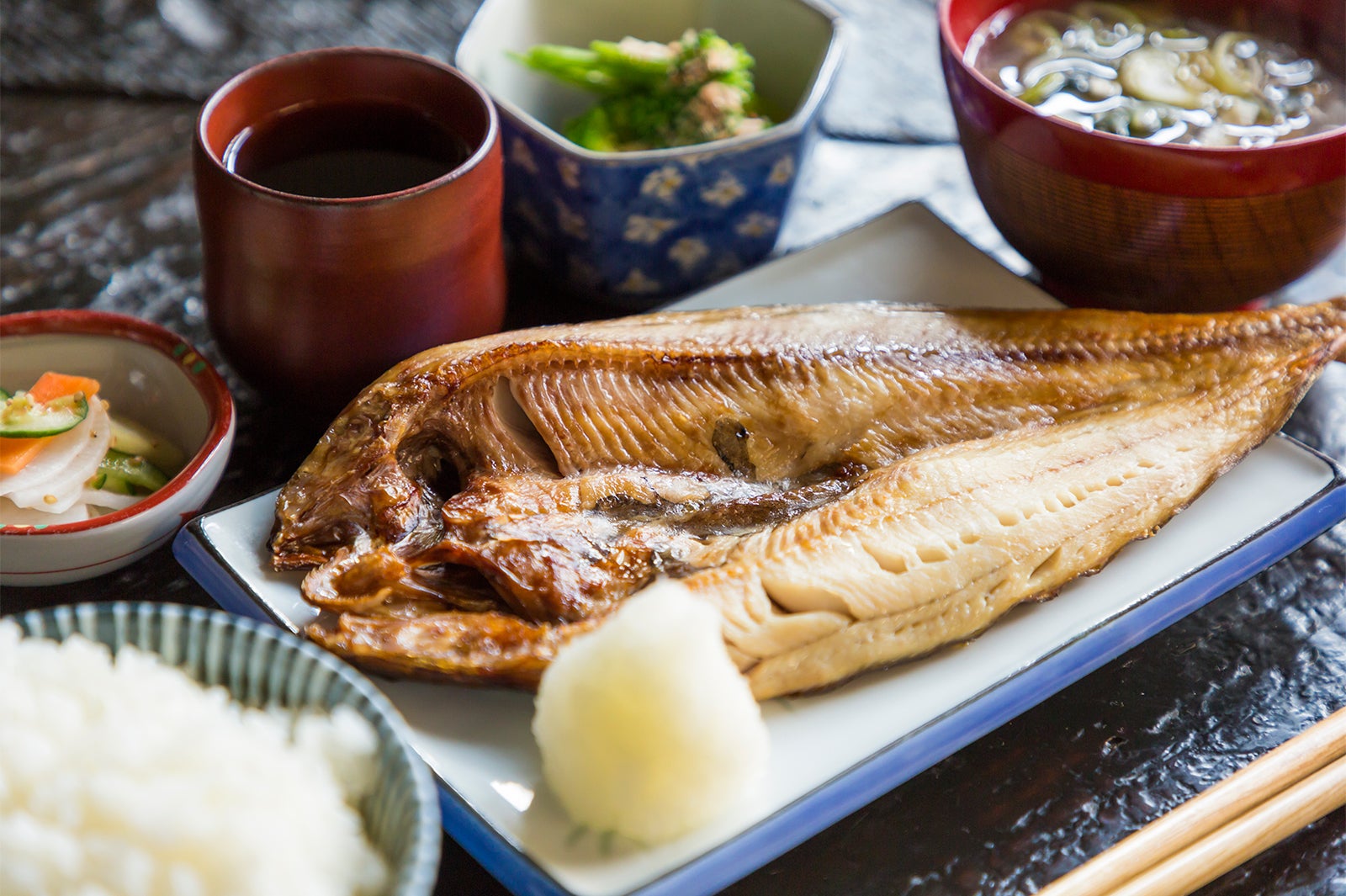 定食あさひ／ほっけ定食950円／画像提供：ジェイアール東日本企画