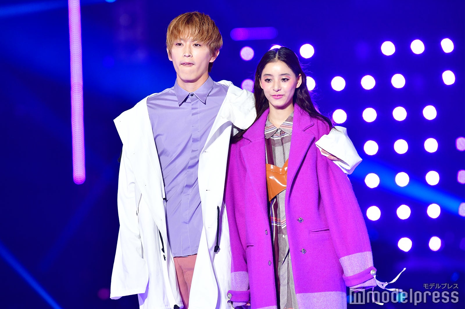 杉野遥亮、新木優子（C）モデルプレス