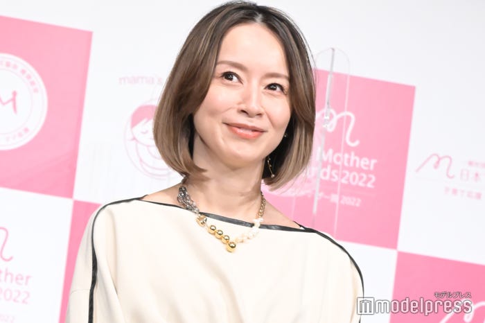 鈴木亜美(C)モデルプレス