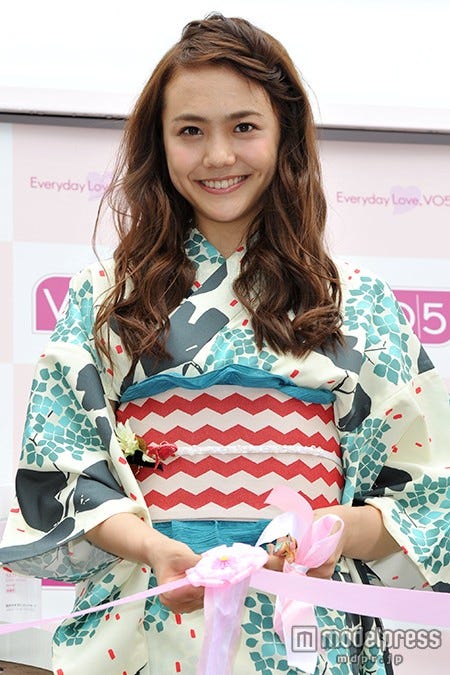 画像2 6 松井愛莉 デコ出し 浴衣姿で緊張 ヘアスタイルのこだわりを明かす モデルプレス 画像2 6 松井愛莉 デコ出し 浴衣姿で緊張 ヘアスタイルのこだわりを明かす モデルプレス