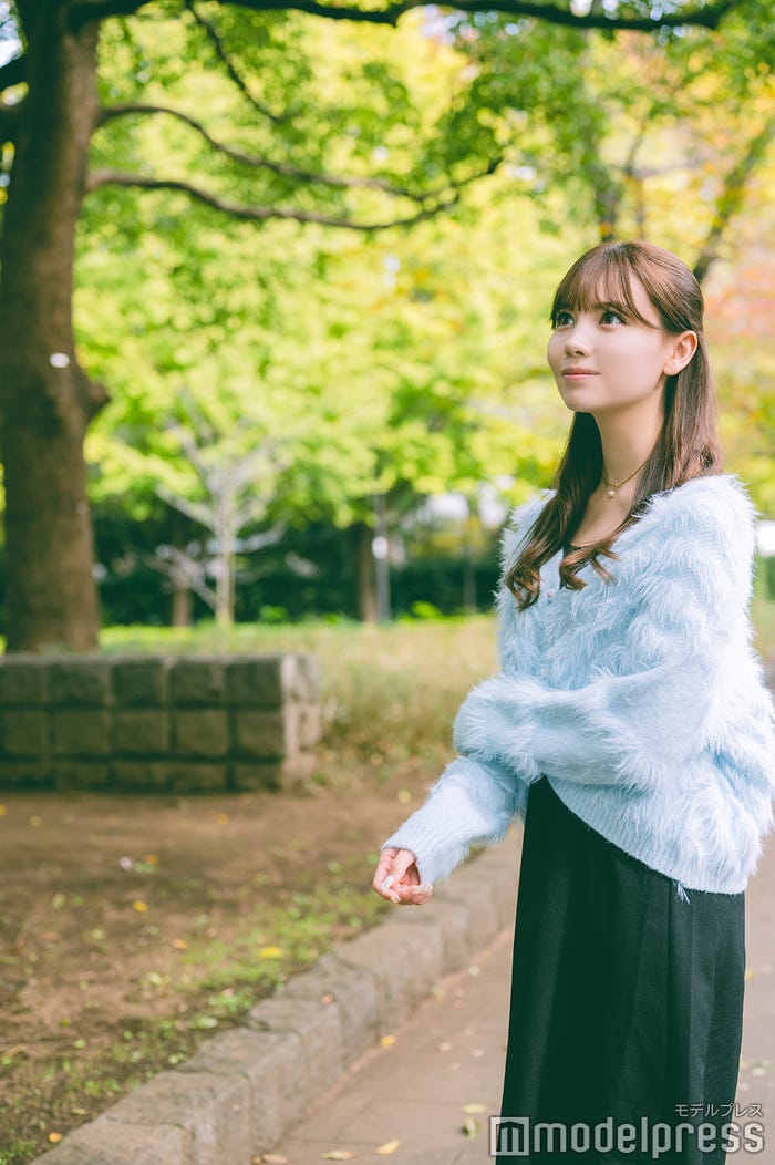 ホワイトヘッドニコラさん(C)モデルプレス