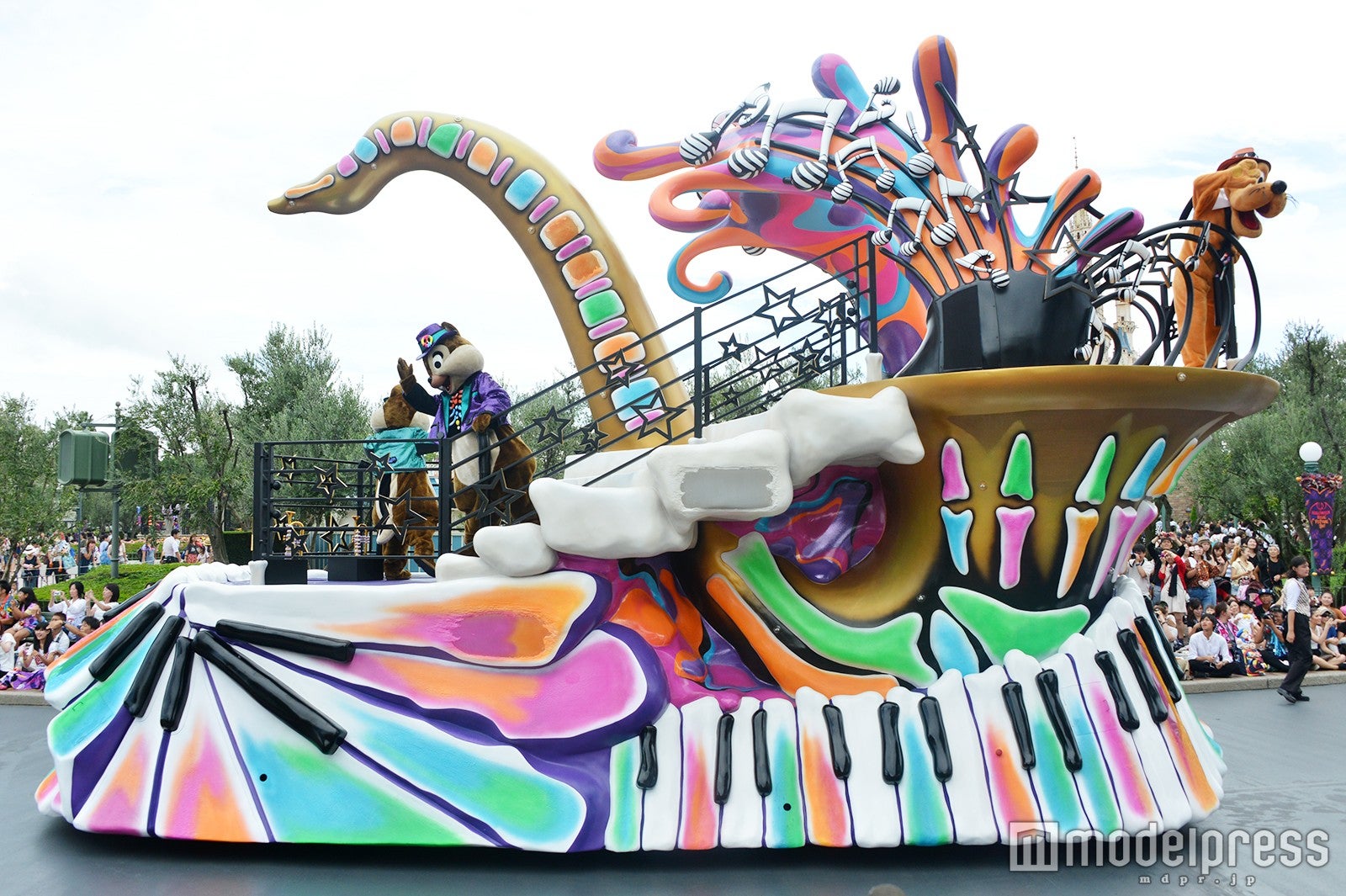 パレード「ハロウィーン・ポップンライブ」（C）モデルプレス